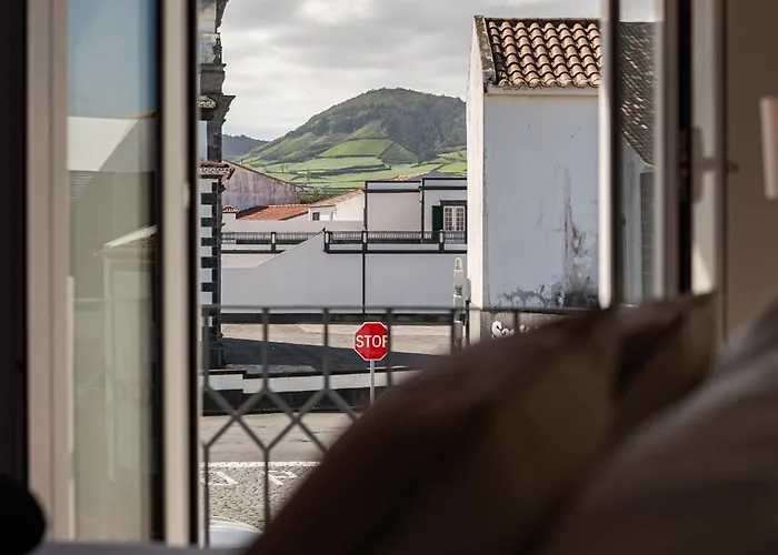 Casa Do Largo 펜션